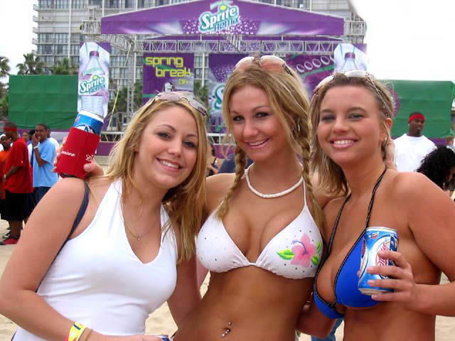Spring Breakers Know How to Party Hard