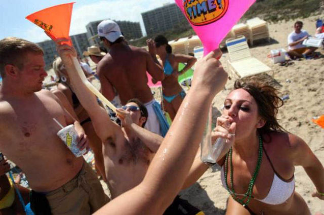 Spring Breakers Know How to Party Hard
