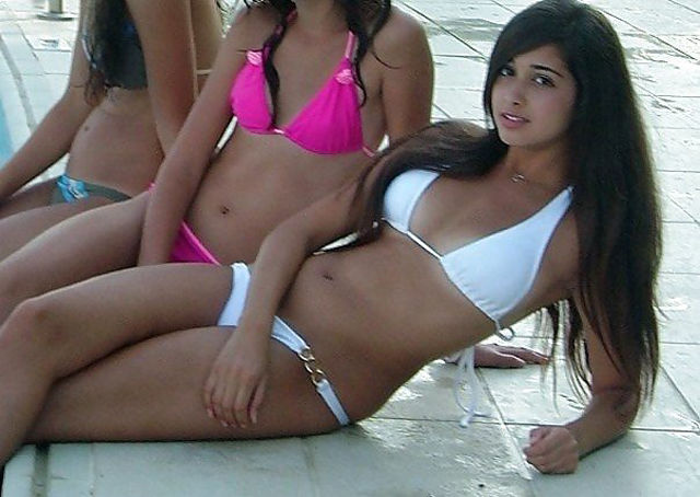 Sexy Facebook Photos of Arab Girls