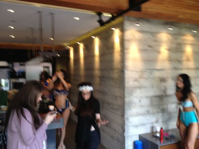 Candid Pics from the Set of a Bikini Photo Shoot
