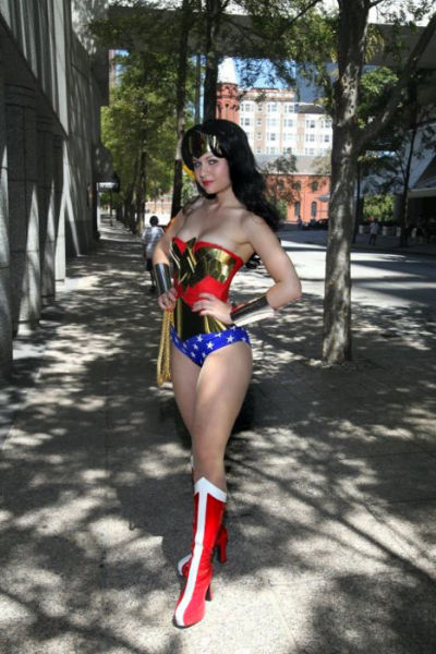 Cosplay Makes Hot Girls Even Hotter
