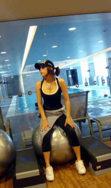 How Old Do You Think This Cute Girl Is?