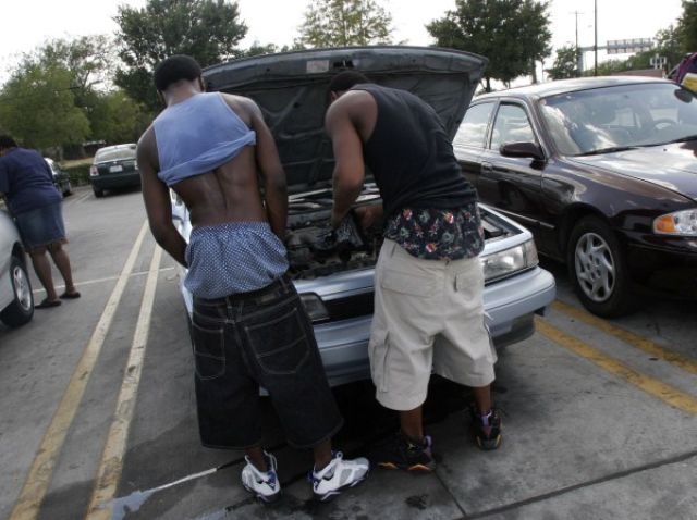Pull Your Pants Up Man