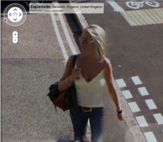 Sexy Ladies Get Caught on Google Street View