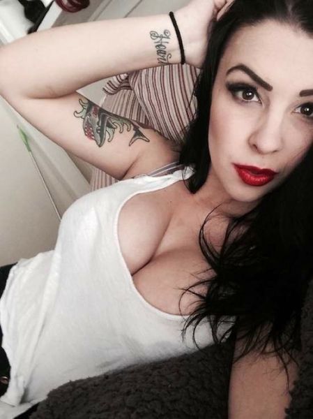 Beautiful Tats on Beautiful Girls