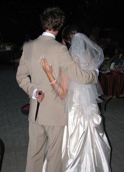 Ridiculous and Funny Wedding Photos