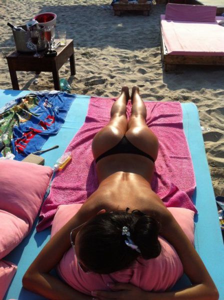 Bum Pics to Make Your Day