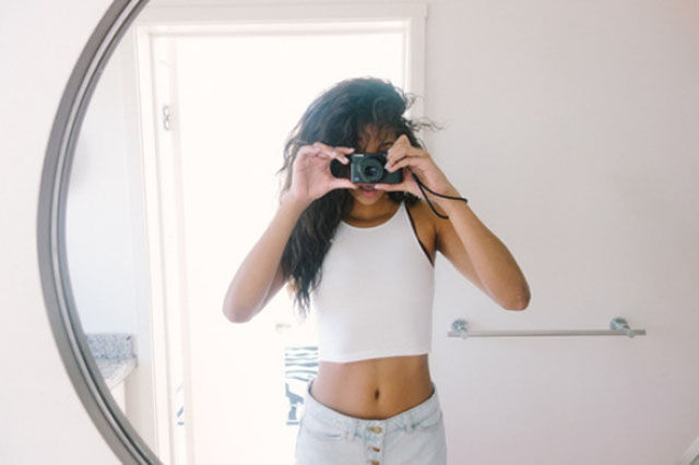 Sexy Girls with Cameras That Can Take My Picture Anytime