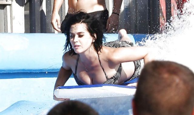 Katy Perry Loses Her Undies in a Water Park