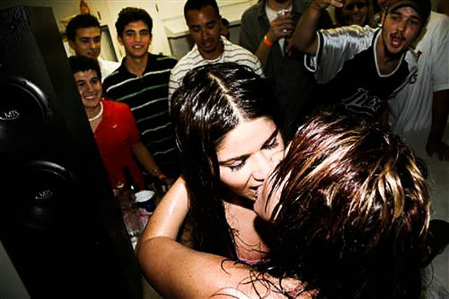 Dudes Watching Drunk Girls Kissing Each Other