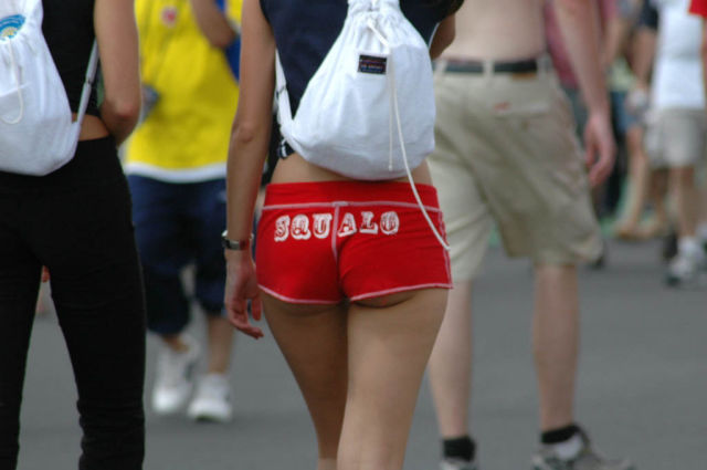 Underbutts Might Be Even More Popular Than Underboobs