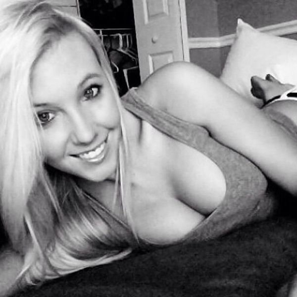 Busty Girls with Maximum Sex Appeal