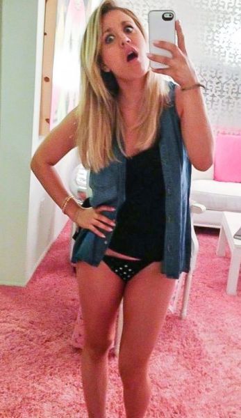 Private Cell Phone Pics of Celebs That Have Been Leaked Online