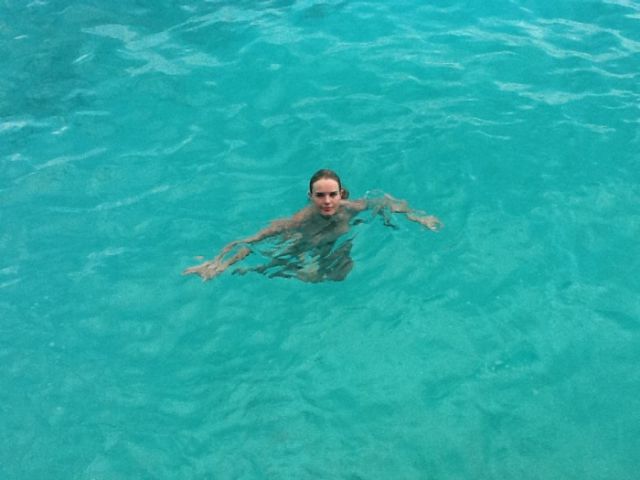 Private Cell Phone Pics of Celebs That Have Been Leaked Online