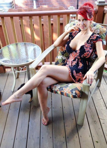 Skin-tight Dresses Are a Stunning Invention