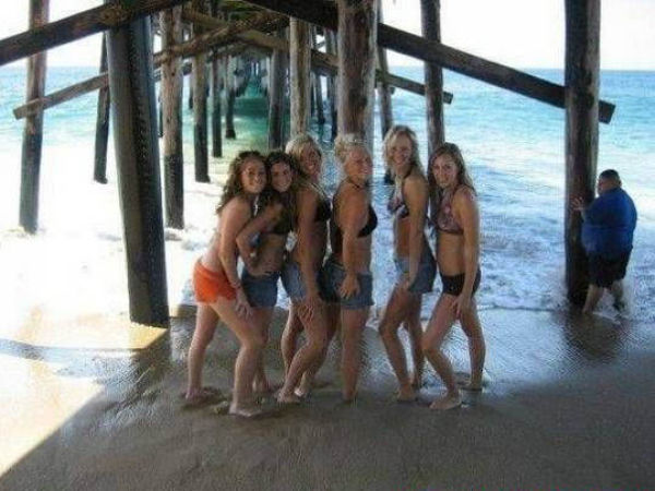 Weird Beachgoers That Will Totally Ruin Your Beach Day