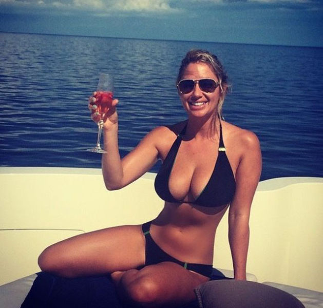 Boobs Make the World Brighte