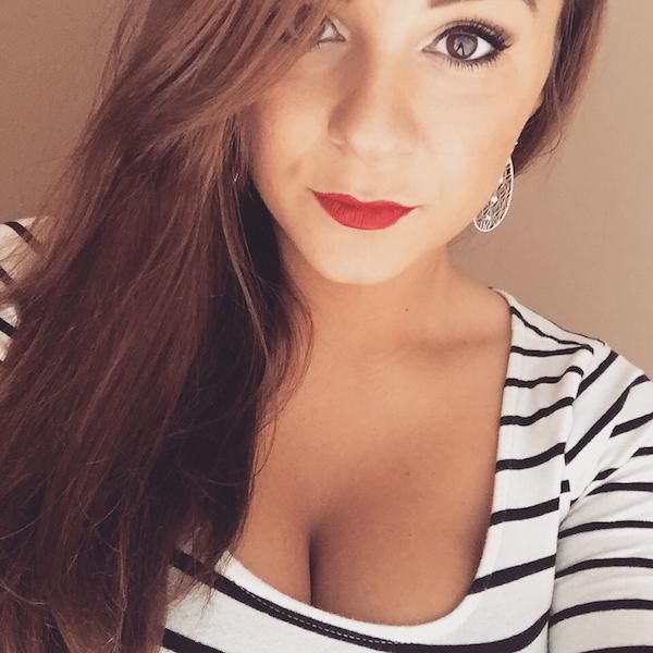 Red Lips Give These Girls Some Extra Va Va Voom