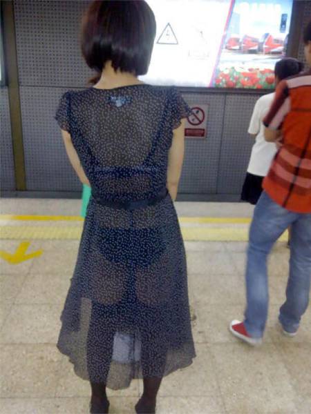 Mesh Clothing Is Simply Mesmerizing