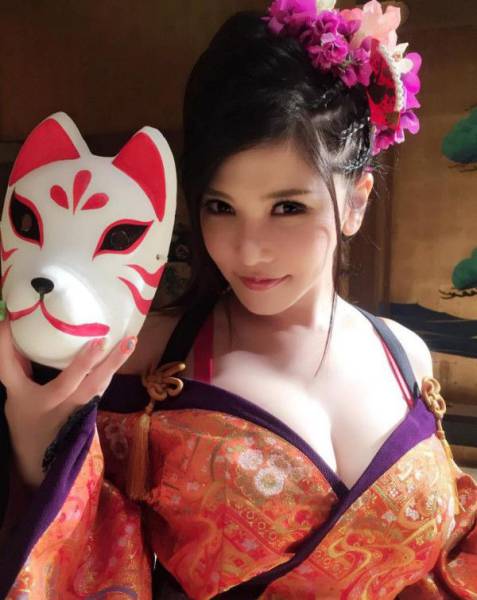 Sweet, Sultry and Sexy Asian Girls