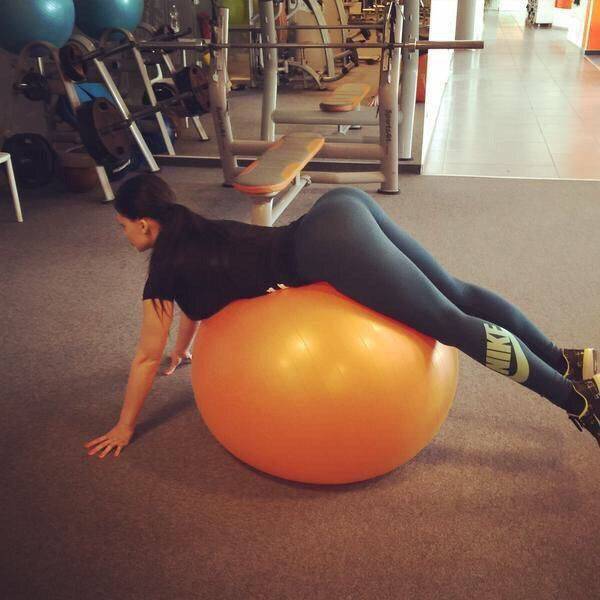 Strong Sporty Girls Show That Fit Is Really Sexy