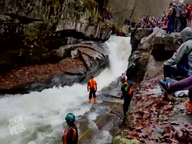 Lucky Kayaker Gets Saved in the Nick of Time