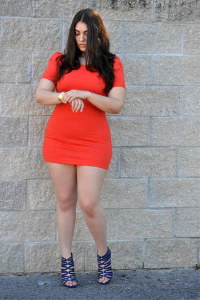 A Woman Must Have Curves