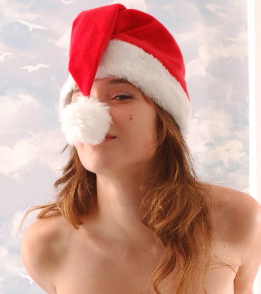 These Girls Are Santa’s Sexy Helpers This Year
