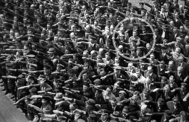 Jaw-Dropping Moments In History Captured On Camera