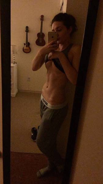 Get Ready For Some Tasty Underboob Pics