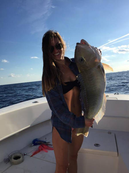 Sexy Girls Make Fishing Less Boring