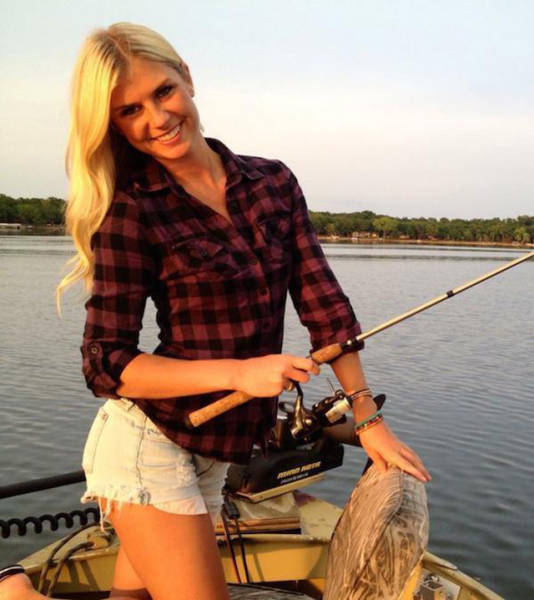 Sexy Girls Make Fishing Less Boring