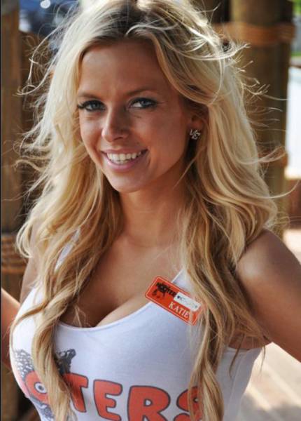 Delicious Hooters Babes
