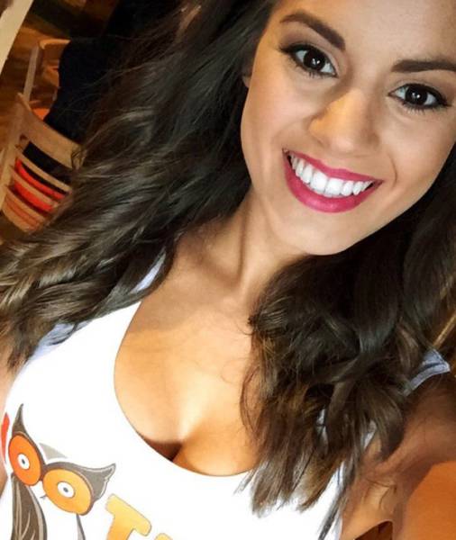 Delicious Hooters Babes