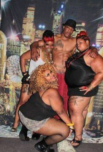 Ghetto Glamor Shots That Are Incredibly Ridiculous