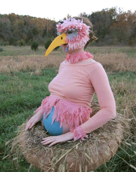 Pregnant Women Who Nailed Their Halloween Costumes