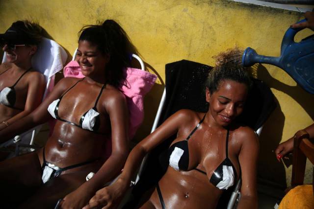 New Fashion Trend: Bikini Tape
