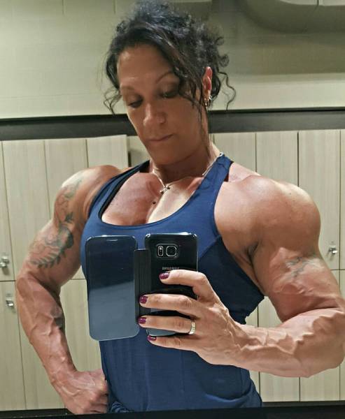 A Female Bodybuilder Like You’ve Never Seen Before