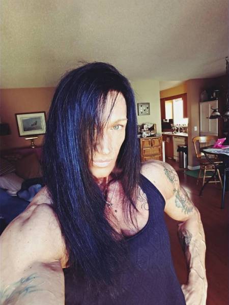A Female Bodybuilder Like You’ve Never Seen Before