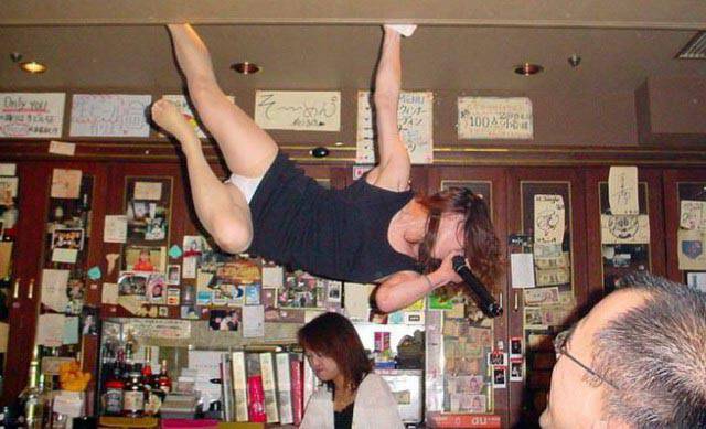 These Girls Announce Party Time!