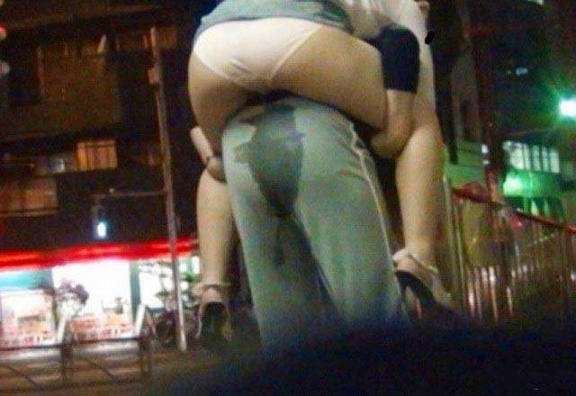 These Girls Announce Party Time!