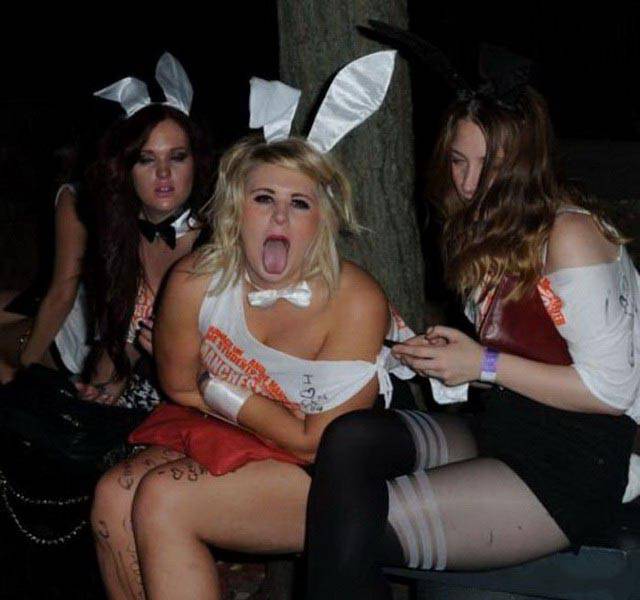 These Girls Announce Party Time!